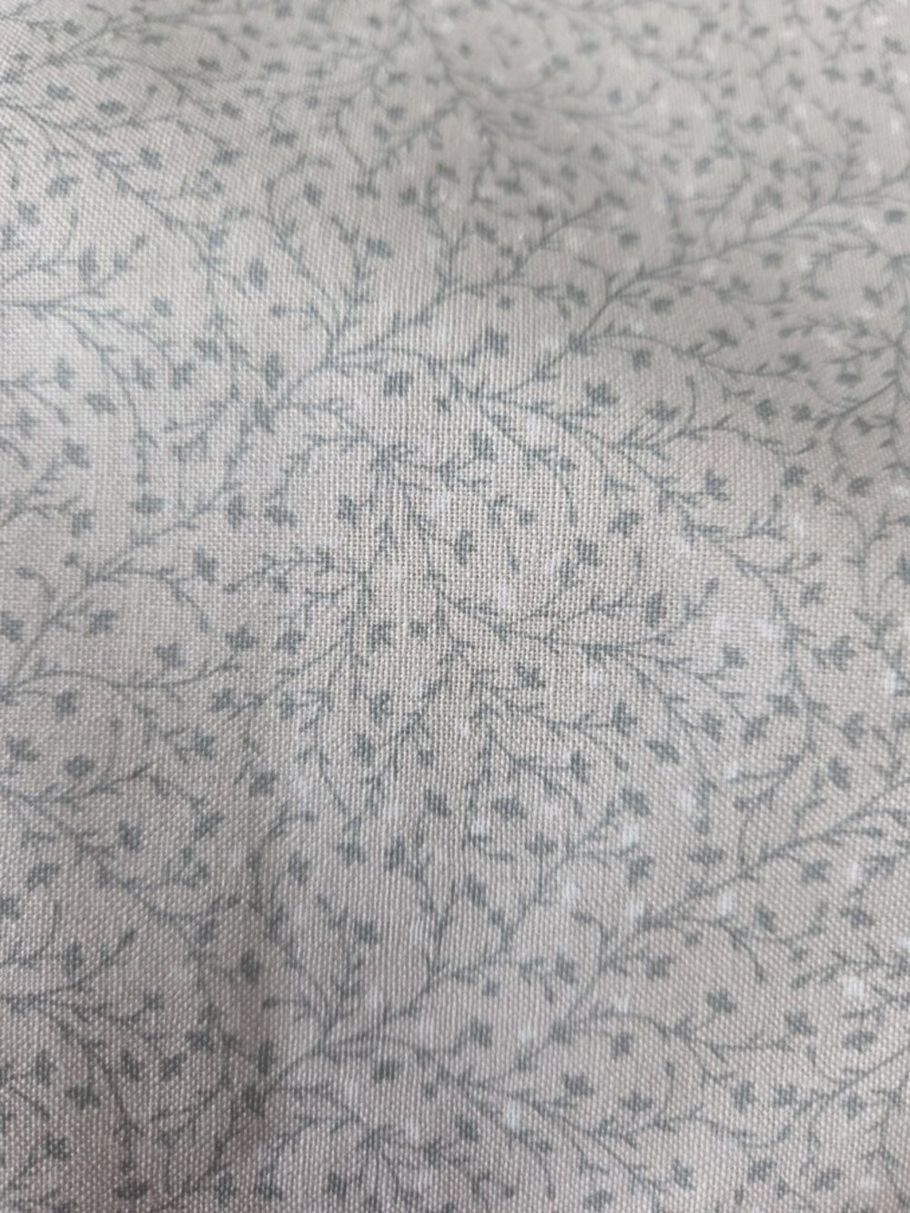 NEW David Textiles INC 3 Continuous Yards 100% Cotton Fabric Cream Small Vines